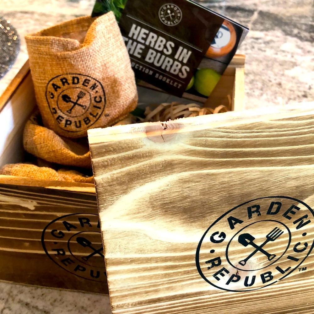 NEW Herb growing kit - makes a great gift!